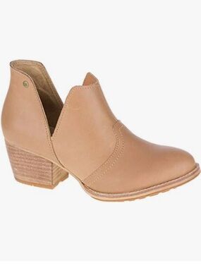 Caterpillar Charade Pull on Ankle Boot in Color Sand